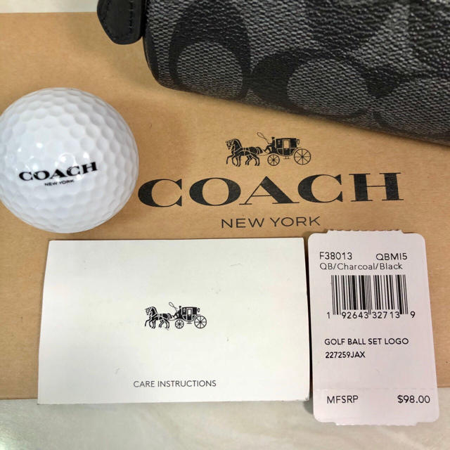 COACH(コーチ)のりんご様専用　コーチ  ゴルフボールセット  シグネチャー チャコール×ブラック スポーツ/アウトドアのゴルフ(その他)の商品写真