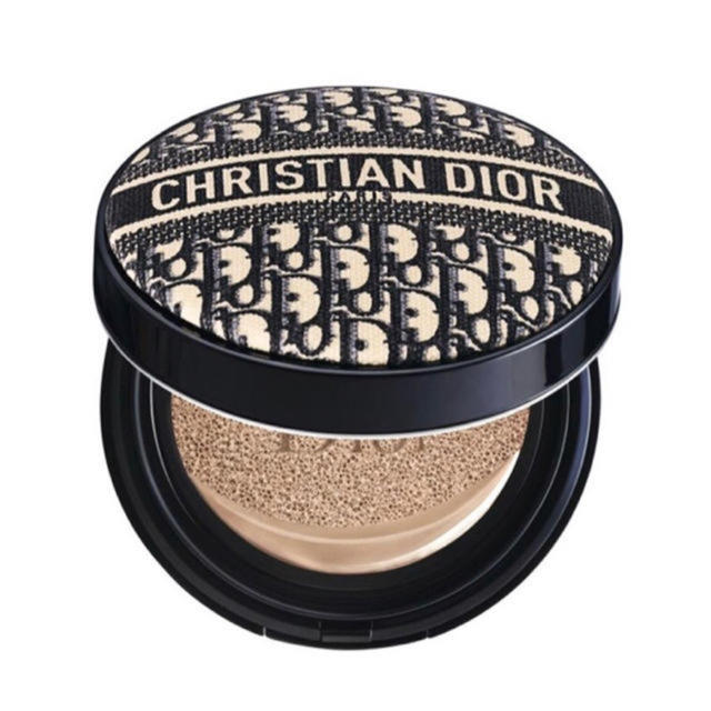 Christian Dior(クリスチャンディオール)のDiorクッションファンデ コスメ/美容のベースメイク/化粧品(ファンデーション)の商品写真