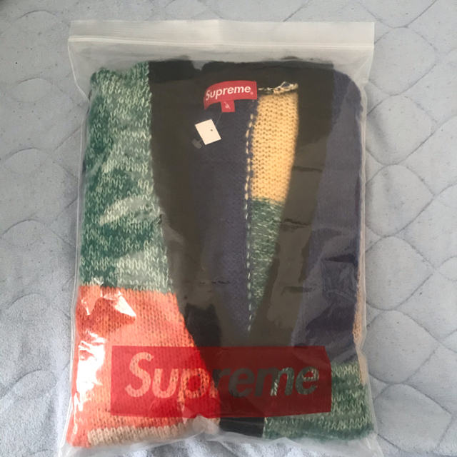 Supreme(シュプリーム)のsupreme 19ss patchwork mohair cardigan メンズのトップス(カーディガン)の商品写真