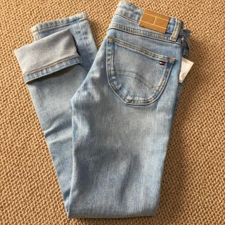 トミーヒルフィガー(TOMMY HILFIGER)の新品(128㎝)■トミーヒルフィガー■スキニーパンツ/デニム/ジーンズ(パンツ/スパッツ)