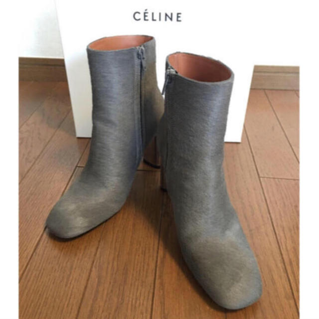 celine(セリーヌ)の新品 未使用 CELINEセリーヌ ハラコ ブーツ グレー  レディースの靴/シューズ(ブーツ)の商品写真