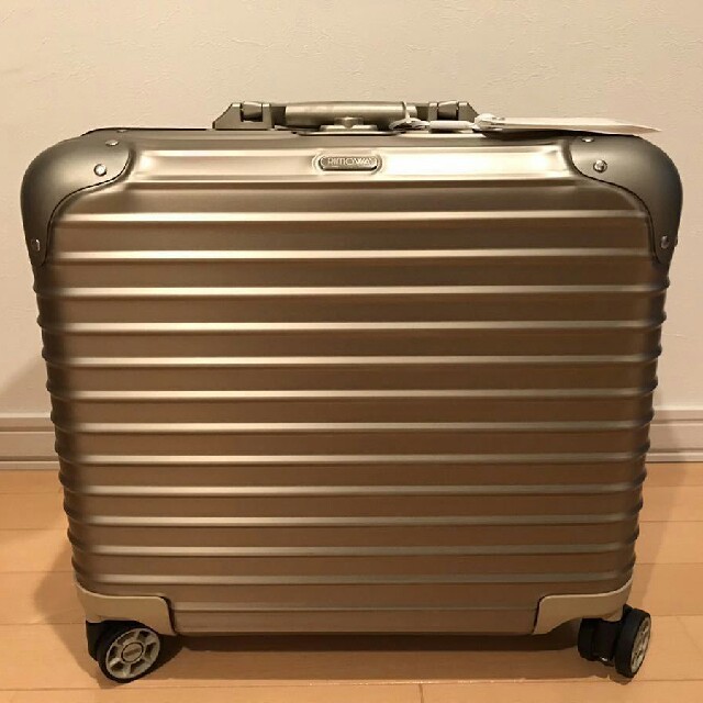 RIMOWA - 【RIMOWA 】リモワ ビジネス トロリー トパーズ チタニウム 26L の通販 by 力's shop｜リモワならラクマ