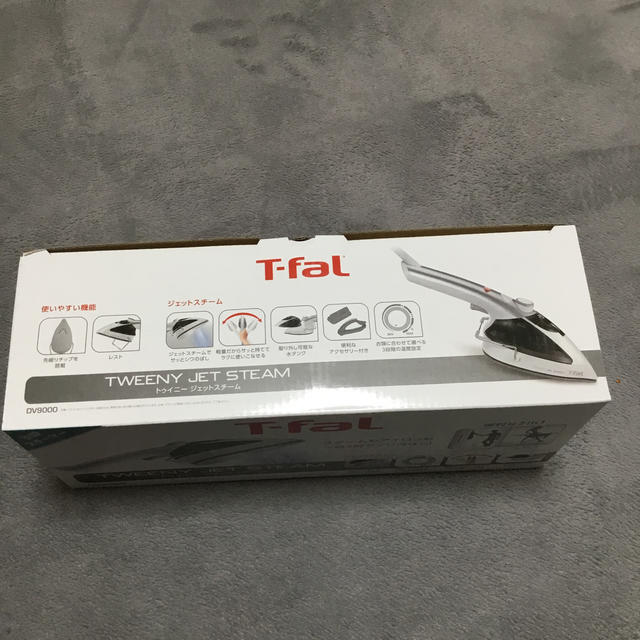 T-fal(ティファール)の★値引きしました★　T-fal  トゥイニー　ジェットスチーム　ヨドバシ福袋 スマホ/家電/カメラの生活家電(アイロン)の商品写真