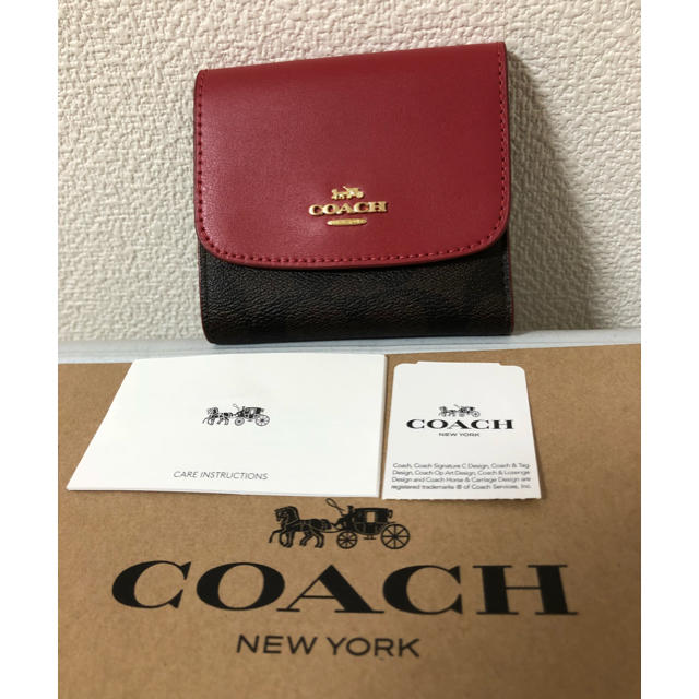コーチ、三つ折り財布、新品未使用、一万円札入ります