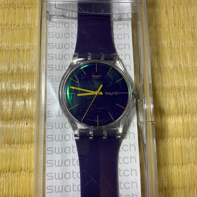 swatch(スウォッチ)の値下げ中、美品！swatch スウォッチ　パープル メンズの時計(腕時計(アナログ))の商品写真