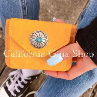 再入荷❤︎ミニ財布 人気のイエロー 西海岸 コンパクトサイズ 小さい(財布)