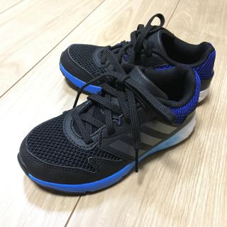 アディダス(adidas)のadidas アディダス　スニーカー　18.5cm  美品(スニーカー)