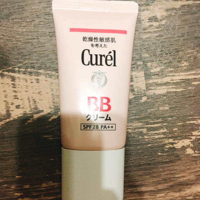 Curel(キュレル)のキュレル　BBクリーム　明るい肌色　きちんとカバータイプ コスメ/美容のベースメイク/化粧品(BBクリーム)の商品写真