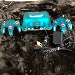 ニンテンドウ64(NINTENDO 64)の任天堂６４スケルトン(家庭用ゲーム機本体)