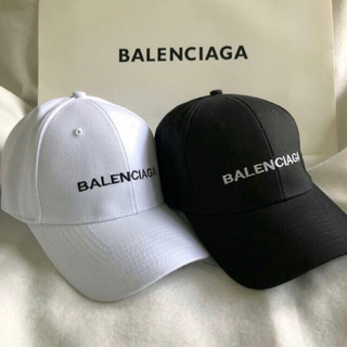 BALENCIAGA. キャップ(キャップ)