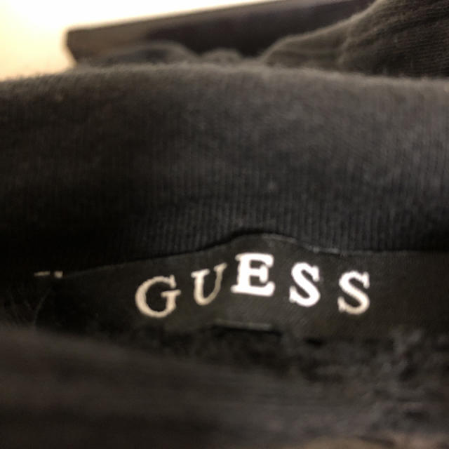 GUESS(ゲス)のGUESS ゲス パーカー 男女兼用 Mサイズ レディースのトップス(パーカー)の商品写真