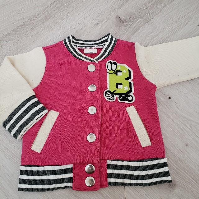 Bit'z(ビッツ)のビッツ　スタジャントレーナー　80 キッズ/ベビー/マタニティのキッズ服女の子用(90cm~)(ジャケット/上着)の商品写真