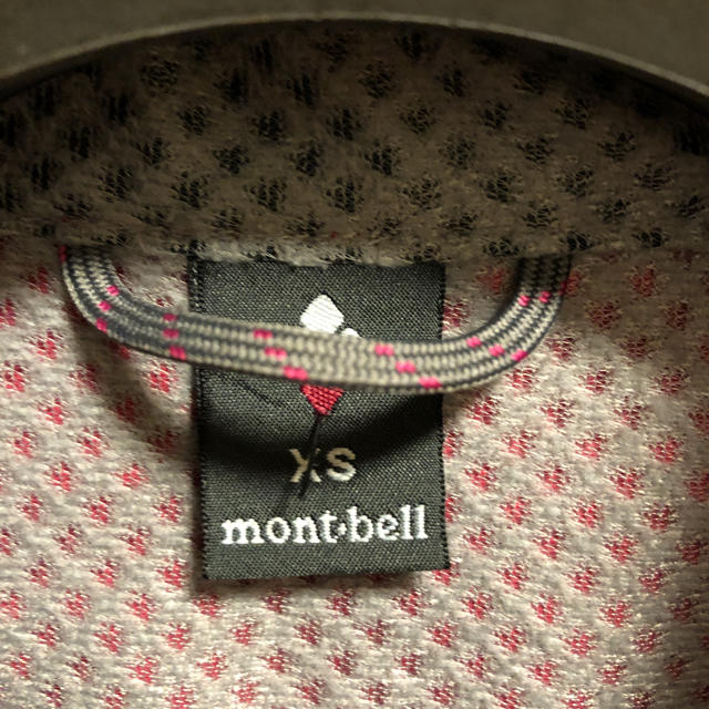 mont bell(モンベル)のmont-bell/モンベル マウンテンパーカー 赤 レディースのジャケット/アウター(ナイロンジャケット)の商品写真