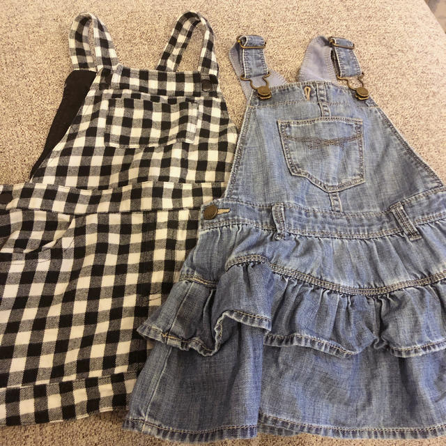 babyGAP(ベビーギャップ)のジャンパースカート☆２枚セット90サイズ キッズ/ベビー/マタニティのキッズ服女の子用(90cm~)(スカート)の商品写真