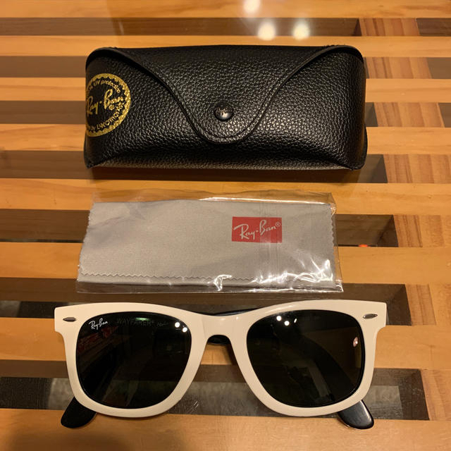 【値下げ‼︎】Ray-Ban◆WAYFARER/WHITE