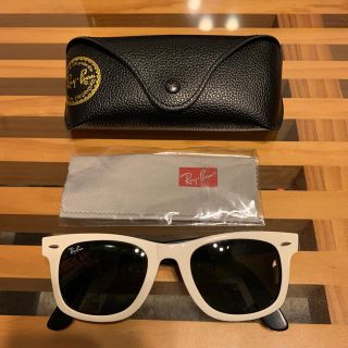 レイバン(Ray-Ban)の【値下げ‼︎】Ray-Ban◆WAYFARER/WHITE(サングラス/メガネ)