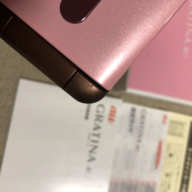京セラ(キョウセラ)のGRATINA 4G KYV31 ピンク スマホ/家電/カメラのスマートフォン/携帯電話(携帯電話本体)の商品写真