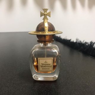 ヴィヴィアンウエストウッド(Vivienne Westwood)のヴィヴィアンウェストウッド　ブドワール30ml(香水(女性用))