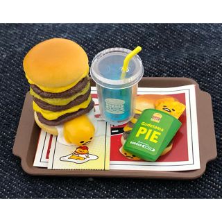 グデタマ(ぐでたま)の最終値下げ！！ぐでたまバーガーショップ🍔リーメント(キャラクターグッズ)