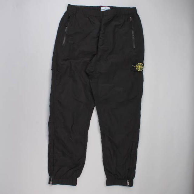 STONE ISLAND(ストーンアイランド)のStone Island × Supreme nylon metal pants メンズのパンツ(その他)の商品写真