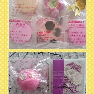 ラッシュ(LUSH)のラッシュ バスボム(ピンク)  &  フラワーペダル & バスタブレット 入浴剤(入浴剤/バスソルト)