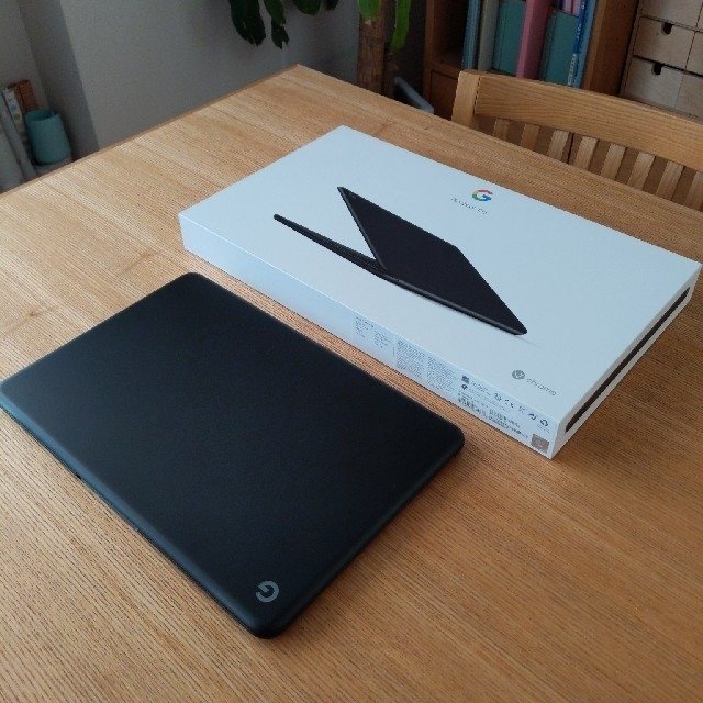Google最新 Chromebook Pixelbook go m3