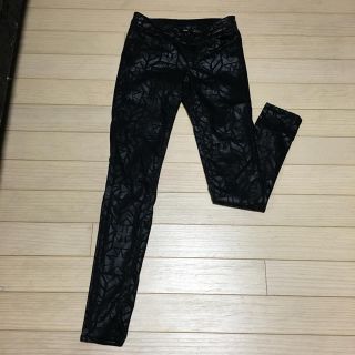 エイチアンドエム(H&M)のH&M 黒のskinny  pants★(スキニーパンツ)