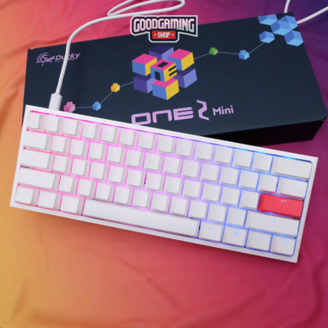 メカニカルキーボードスイッチDucky One 2 mini Pure White RGB 銀軸 新品未開封