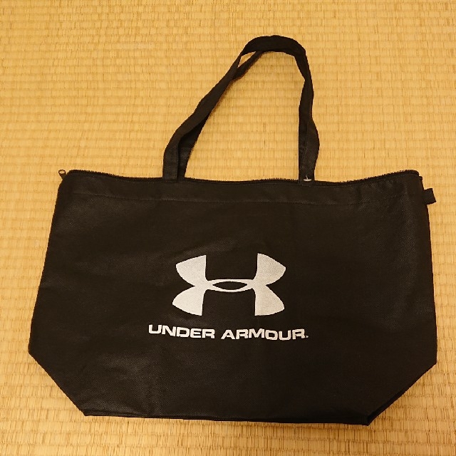 UNDER ARMOUR(アンダーアーマー)のアンダーアーマー 不布織バック メンズのバッグ(エコバッグ)の商品写真