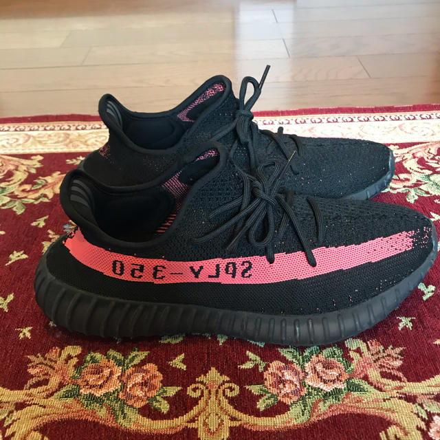 adidas(アディダス)のYeezy Boost 350 V2 "Black Red" メンズの靴/シューズ(スニーカー)の商品写真