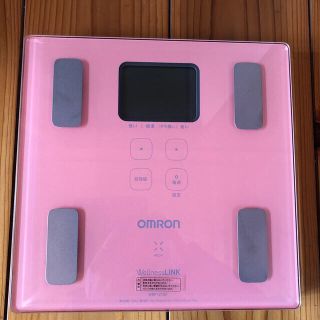 オムロン(OMRON)のオムロン　体重体組成計　HBF-215F  ピンク(体重計/体脂肪計)