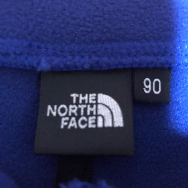 THE NORTH FACE(ザノースフェイス)のザ　ノースフェイス　ベスト　新品 キッズ/ベビー/マタニティのキッズ服女の子用(90cm~)(ジャケット/上着)の商品写真