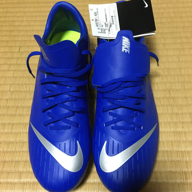 NIKE(ナイキ)のスノーjrさん専用！sale中!!! ナイキ　スパイク　マーキュリアル　新品 スポーツ/アウトドアのサッカー/フットサル(シューズ)の商品写真