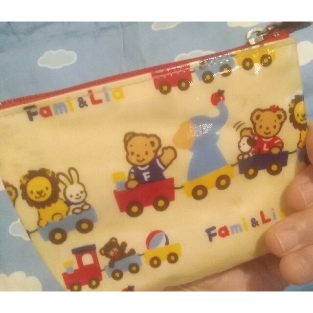 familiar(ファミリア)のらくます様専用 familiar お着替え入れ巾着  キッズ/ベビー/マタニティのこども用バッグ(体操着入れ)の商品写真