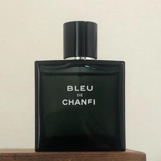 シャネル　香水　BLEU DE CHANEL