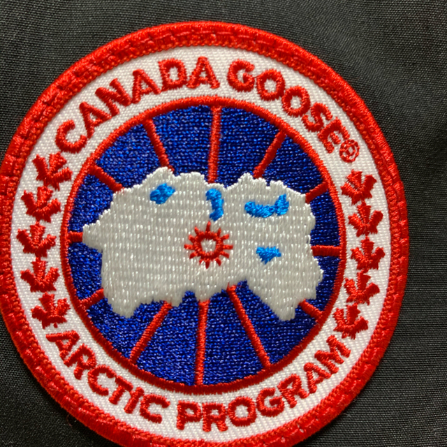 CANADA GOOSE(カナダグース)のカナダグース　ギャルソンダウンベスト メンズのジャケット/アウター(ダウンベスト)の商品写真
