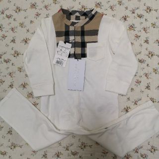 バーバリー(BURBERRY)の新品！バーバリーのカバーオール　12m80☆(カバーオール)