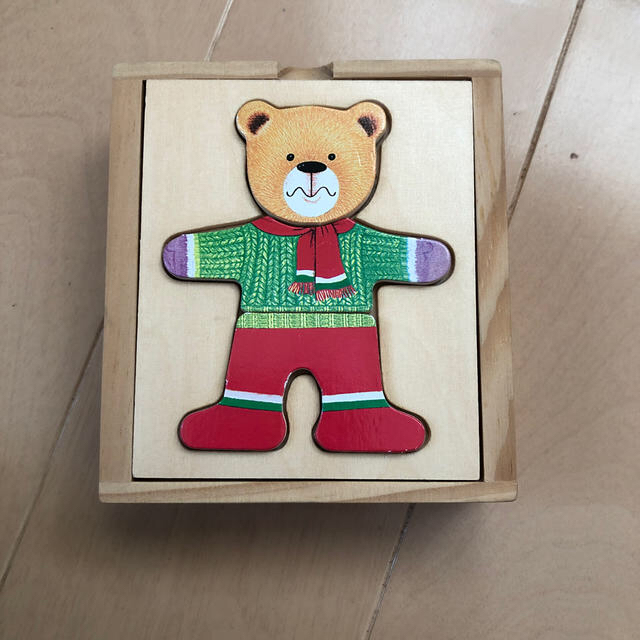 木製可愛い熊の着せ替え木のパズル キッズ/ベビー/マタニティのおもちゃ(知育玩具)の商品写真
