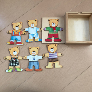 木製可愛い熊の着せ替え木のパズル(知育玩具)