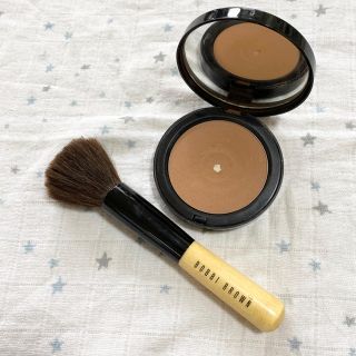 ボビイブラウン(BOBBI BROWN)のボビイブラウン　ブロンジングパウダー　ライト　フェイスブラシセット(フェイスカラー)