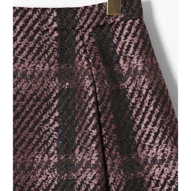 GRACE CONTINENTAL(グレースコンチネンタル)の未使用グレースクラス⭐︎チェックジャガードタックスカート レディースのスカート(ひざ丈スカート)の商品写真