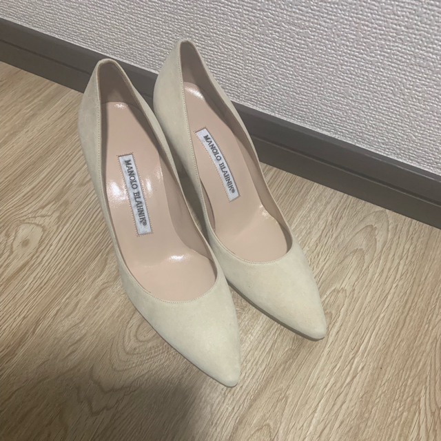 MANOLO BLAHNIK(マノロブラニク)の新品！マノロブラニク  34.5 レディースの靴/シューズ(ハイヒール/パンプス)の商品写真