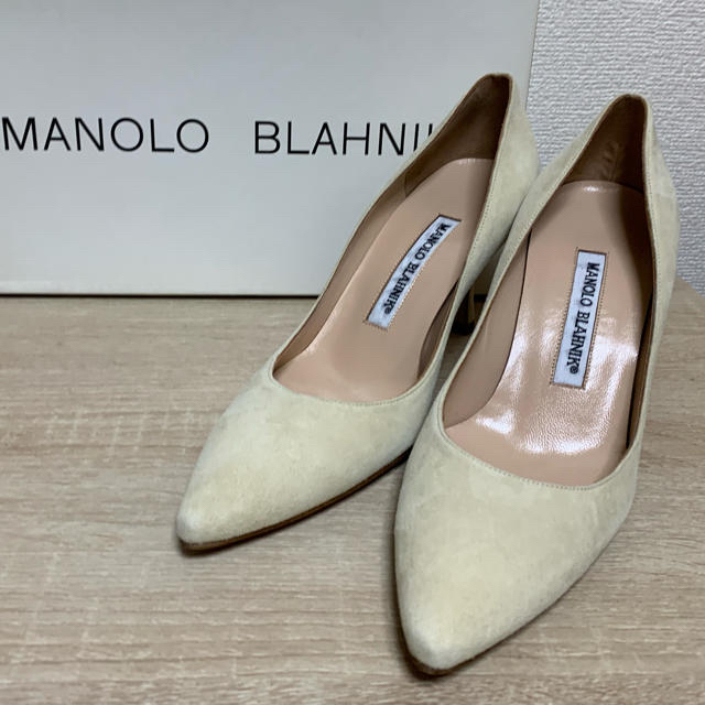 MANOLO BLAHNIK(マノロブラニク)の新品！マノロブラニク  34.5 レディースの靴/シューズ(ハイヒール/パンプス)の商品写真