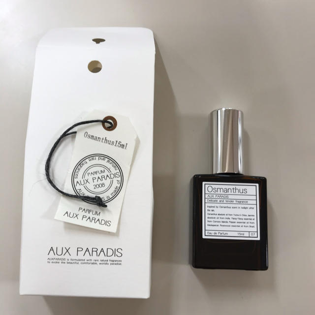 AUX PARADIS(オゥパラディ)のAux Paradis Osmanthus 15ml  コスメ/美容の香水(香水(女性用))の商品写真