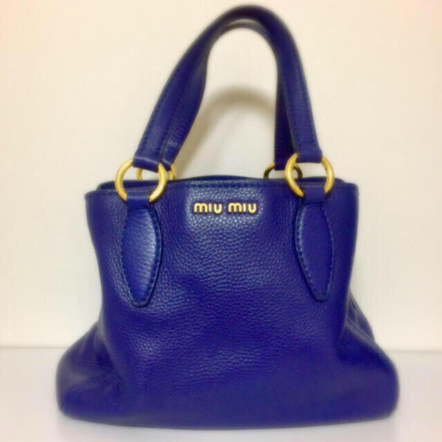即日発送 miumiu miuバッグ miu - ハンドバッグ - residential-estates