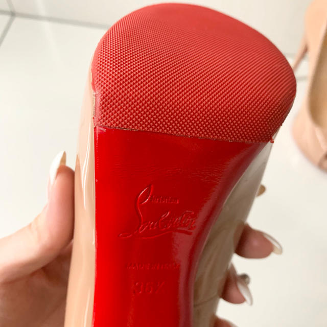 Christian Louboutin(クリスチャンルブタン)のJH★様専用　　クリスチャンルブタン オープントゥ　パンプス レディースの靴/シューズ(ハイヒール/パンプス)の商品写真