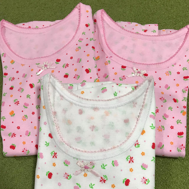 肌着女の子3枚セット 130 キッズ/ベビー/マタニティのキッズ服女の子用(90cm~)(下着)の商品写真