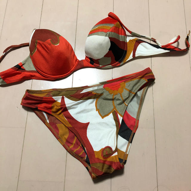 LA PERLA(ラペルラ)の水着　新品　ラペルラ レディースの水着/浴衣(水着)の商品写真