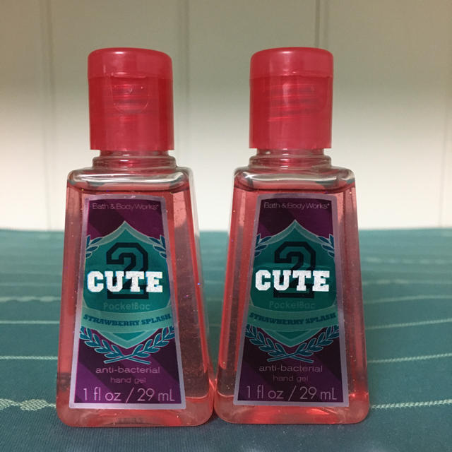 Bath & Body Works(バスアンドボディーワークス)のBath&BodyWorks アルコールジェル　2本セット　ハンドジェル　新品 インテリア/住まい/日用品のキッチン/食器(アルコールグッズ)の商品写真