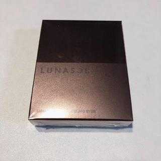 ルナソル(LUNASOL)のスキンモデリングアイズ01(アイシャドウ)